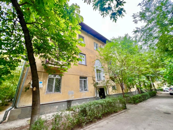 Продаю 2-к квартиру (45 м²) в Бишкеке
