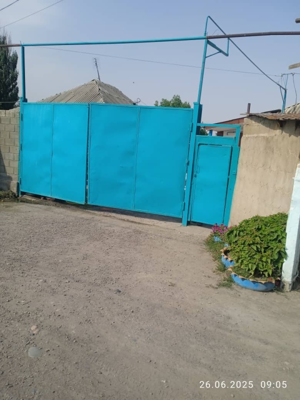 Продаю 4-к дом (122 м²) в Бишкеке
