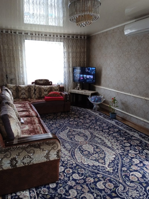 Продаю 4-к дом (122 м²) в Бишкеке