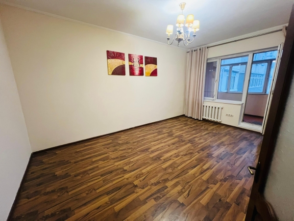 Продаю 3-к квартиру (62 м²) в Бишкеке
