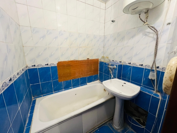 Продаю 3-к квартиру (62 м²) в Бишкеке