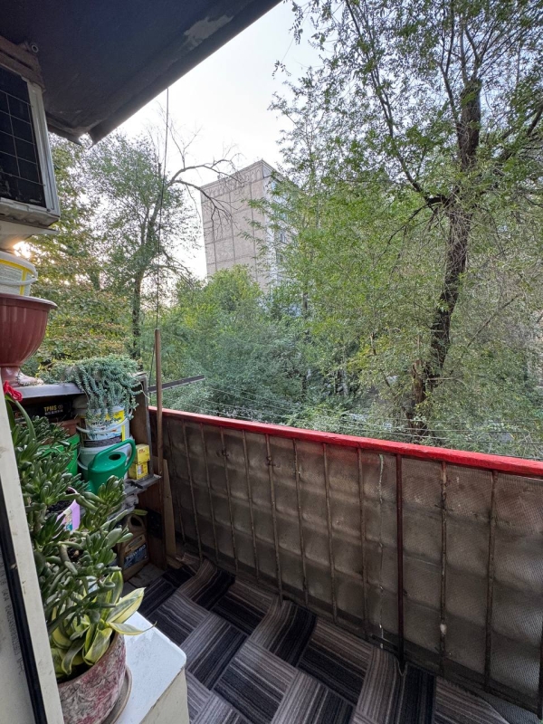 Продаю 2-к квартиру (48 м²) в Бишкеке