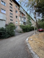 Продаю 2-к квартиру (48 м²) в Бишкеке