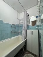 Продаю 2-к квартиру (48 м²) в Бишкеке