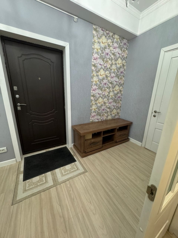 Сдаю 3-к квартиру (74 м²) в Бишкеке