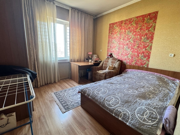 Продаю 3-к квартиру (82 м²) в Бишкеке