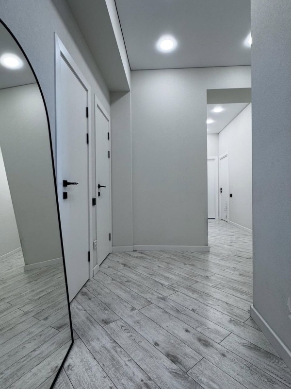 Продаю 3-к квартиру (107 м²) в Бишкеке