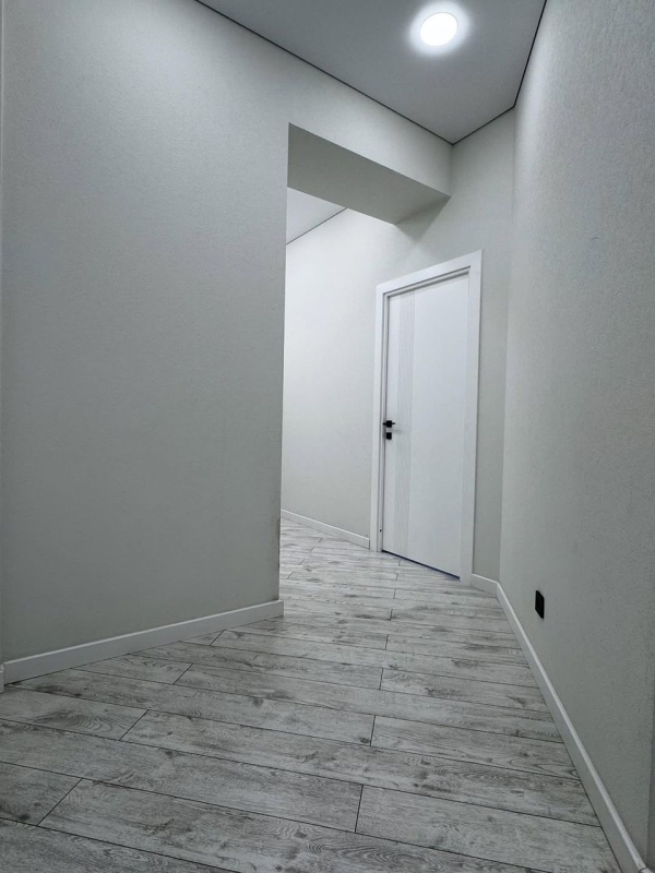 Продаю 3-к квартиру (107 м²) в Бишкеке