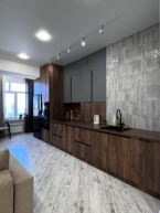 Продаю 3-к квартиру (107 м²) в Бишкеке