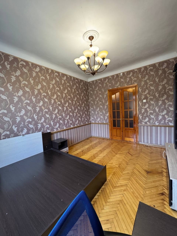 Продаю 3-к квартиру (78 м²) в Бишкеке