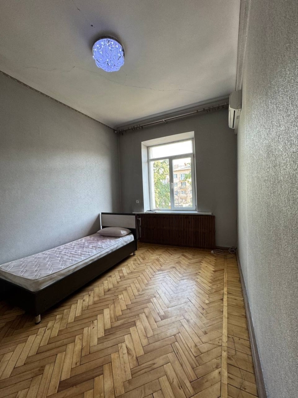 Продаю 3-к квартиру (78 м²) в Бишкеке