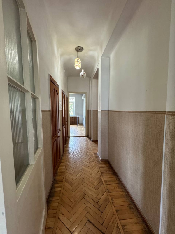 Продаю 3-к квартиру (78 м²) в Бишкеке