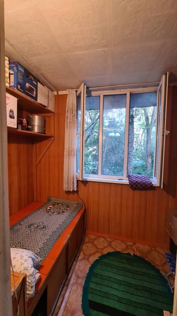 Продаю 2-к квартиру (43 м²) в Бишкеке