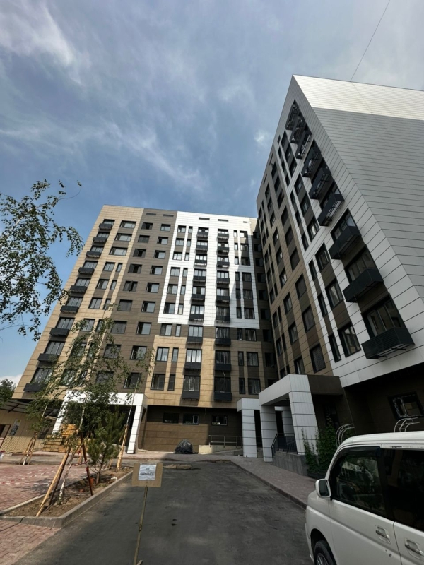 Продаю 3-к квартиру (118 м²) в Бишкеке