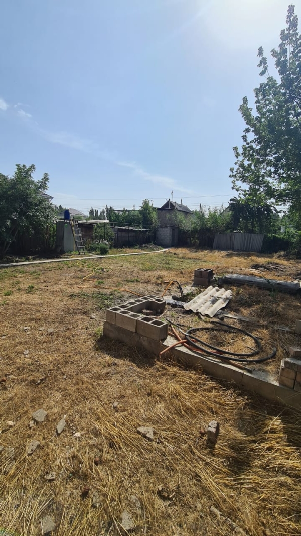 Продаю 3-к дом (78 м²) в Бишкеке
