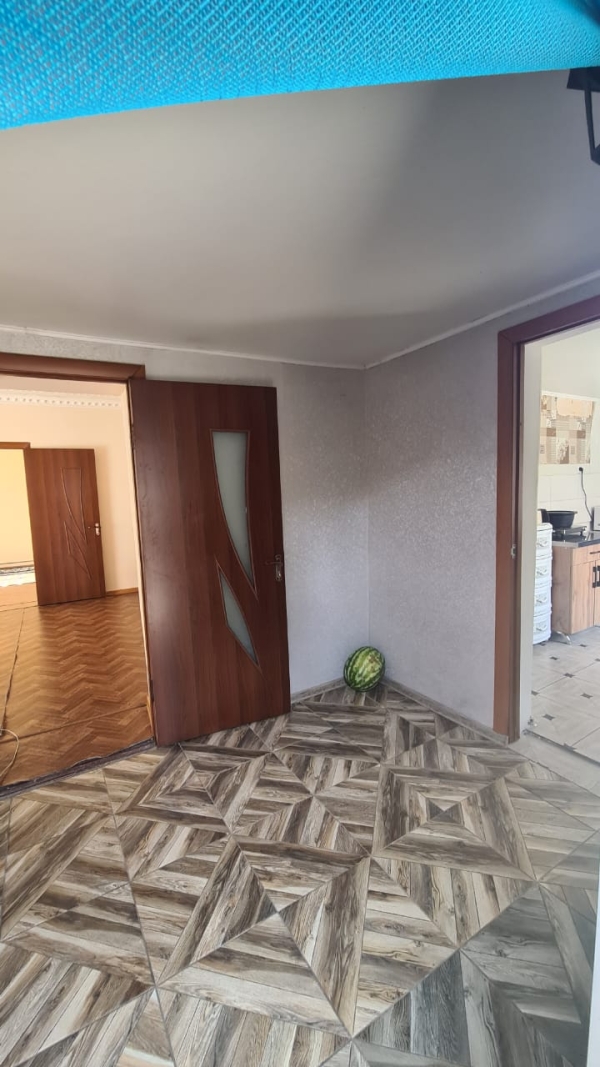 Продаю 3-к дом (78 м²) в Бишкеке
