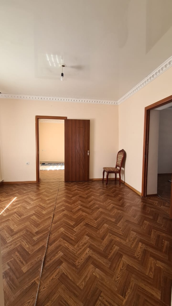 Продаю 3-к дом (78 м²) в Бишкеке